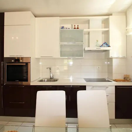 Macadamia With Garage Parking Apartman