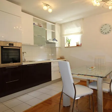 Macadamia With Garage Parking Apartmán *